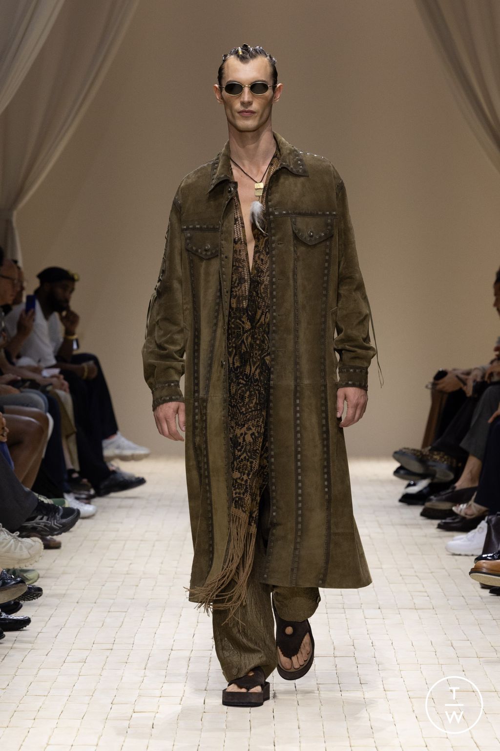 Fashion Week Milan Spring/Summer 2026 look 71 de la collection Emporio Armani menswear