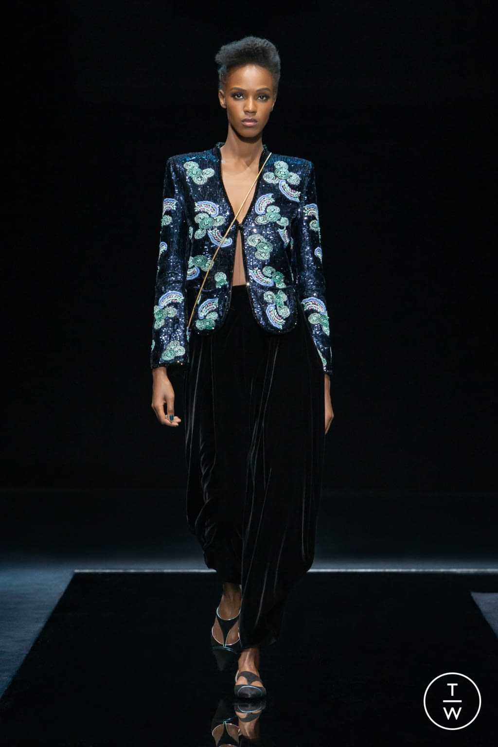 Fashion Week Milan Fall/Winter 2021 look 71 from the Giorgio Armani collection womenswear