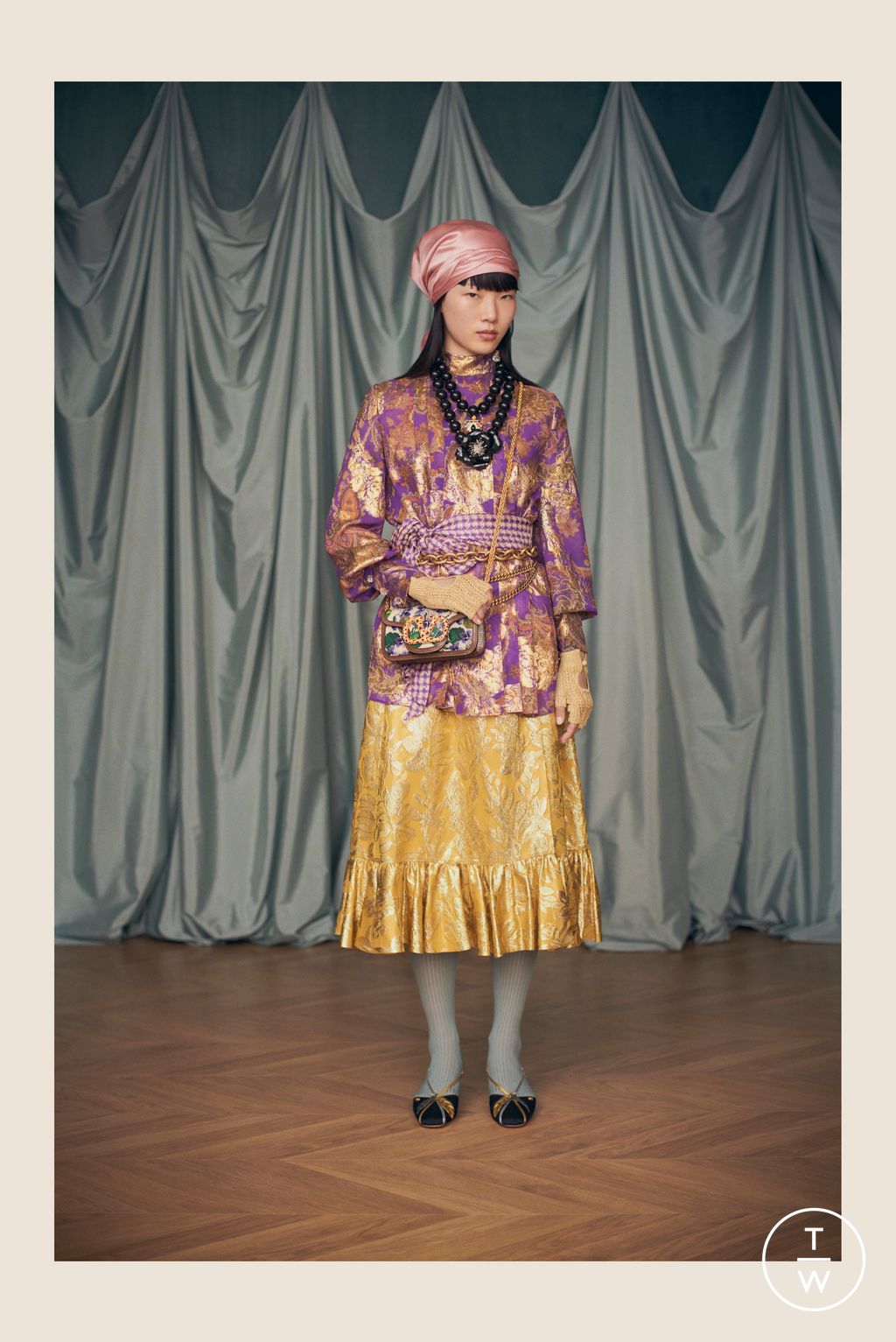 Fashion Week Paris Resort 2025 look 71 from the Valentino collection womenswear