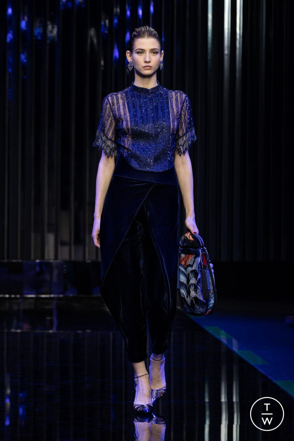 Fashion Week Milan Fall/Winter 2022 look 74 from the Giorgio Armani collection womenswear