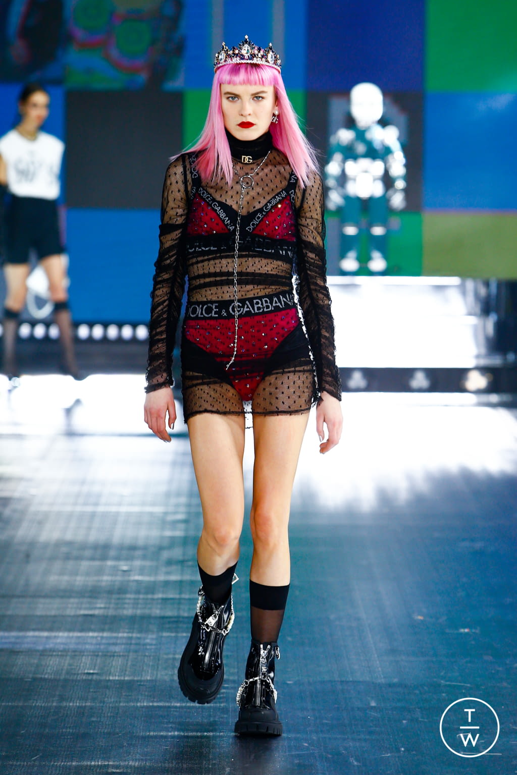 Fashion Week Milan Fall/Winter 2021 look 82 from the Dolce & Gabbana collection womenswear