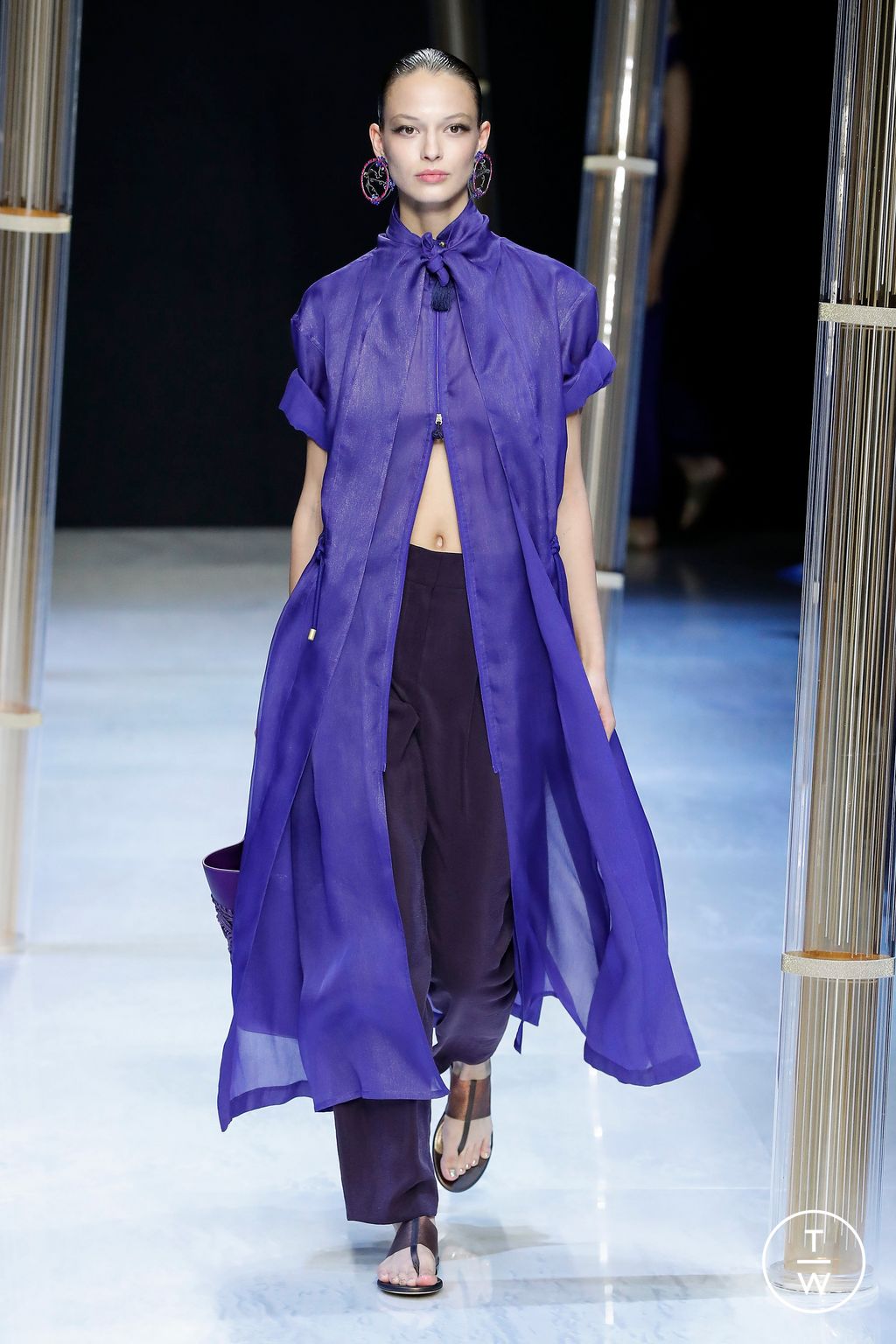 Fashion Week Milan Spring/Summer 2023 look 20 from the Giorgio Armani collection 女装
