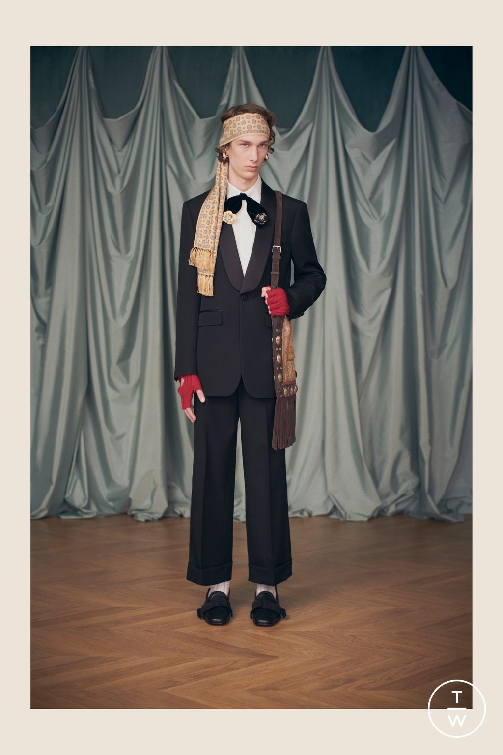 Fashion Week Paris Resort 2025 look 74 from the Valentino collection womenswear