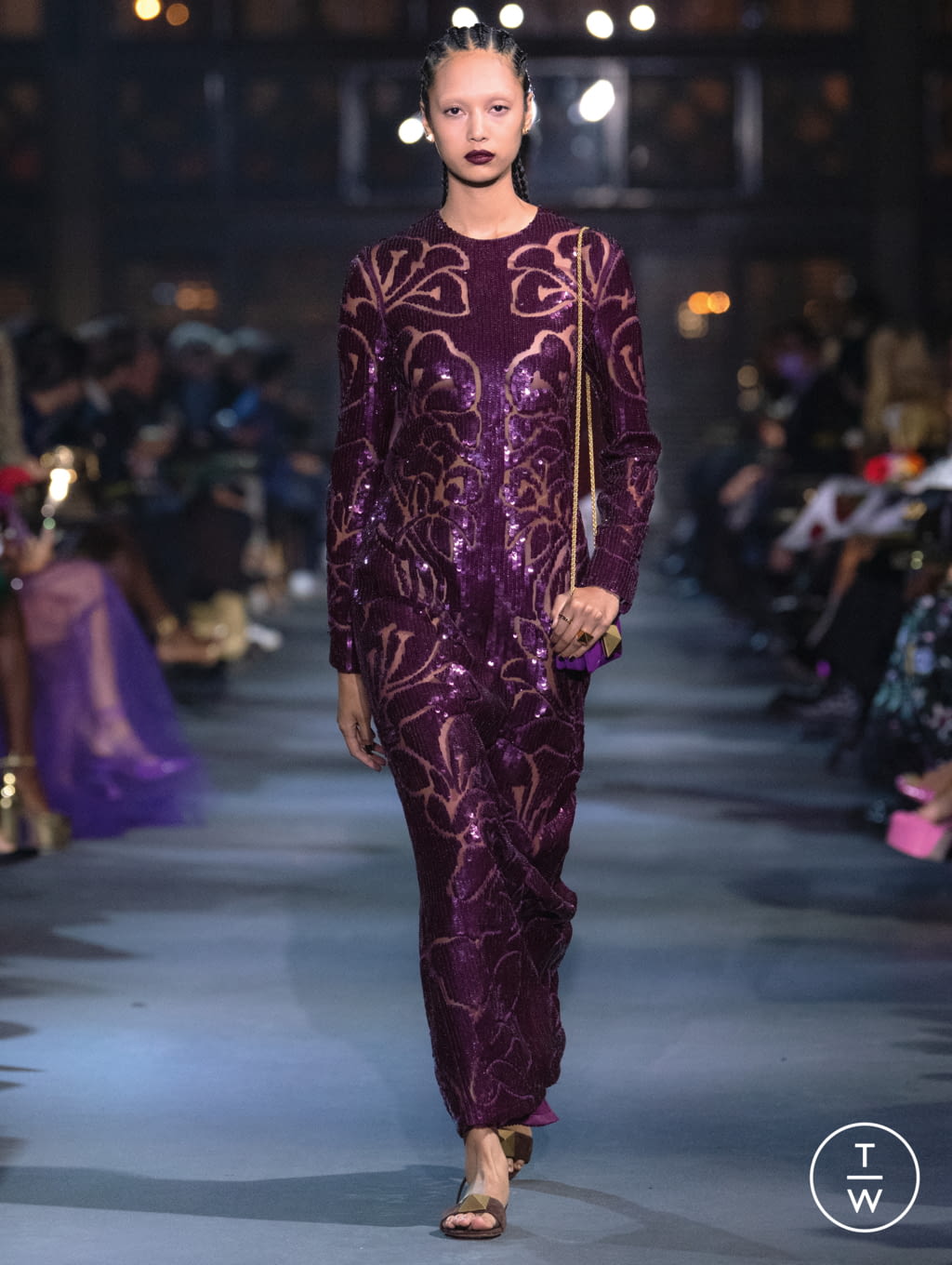 Fashion Week Paris Spring/Summer 2022 look 76 from the Valentino collection womenswear
