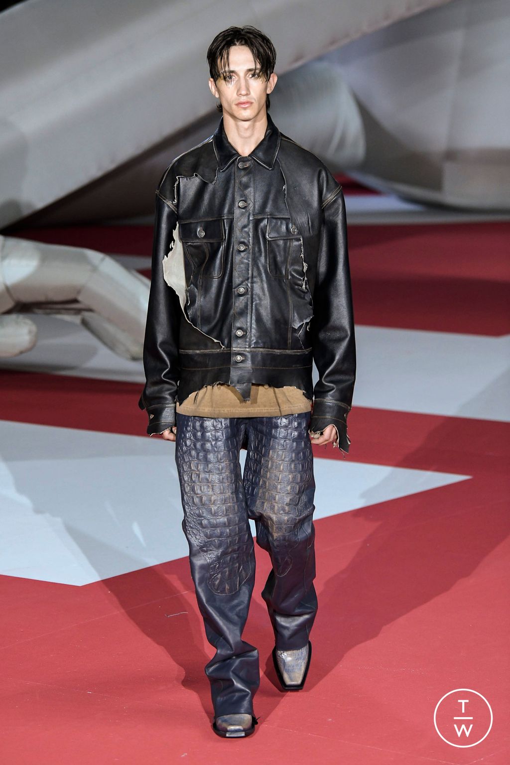 Fashion Week Milan Spring/Summer 2023 look 33 from the DIESEL collection 女装