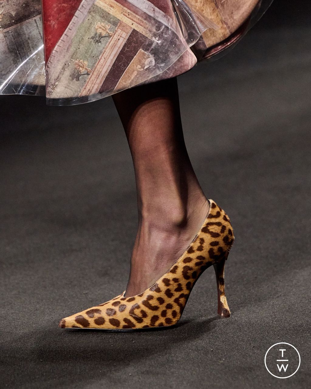 Fashion Week Milan Fall/Winter 2025 look 35 from the Roberto Cavalli collection womenswear accessories