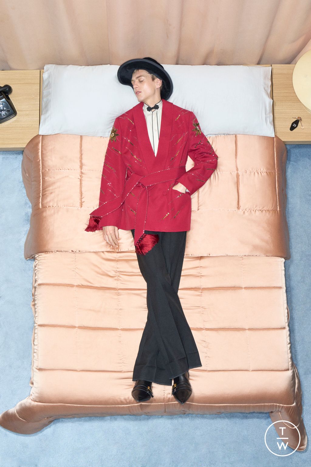 Fashion Week Paris Resort 2026 look 2 from the Valentino collection menswear