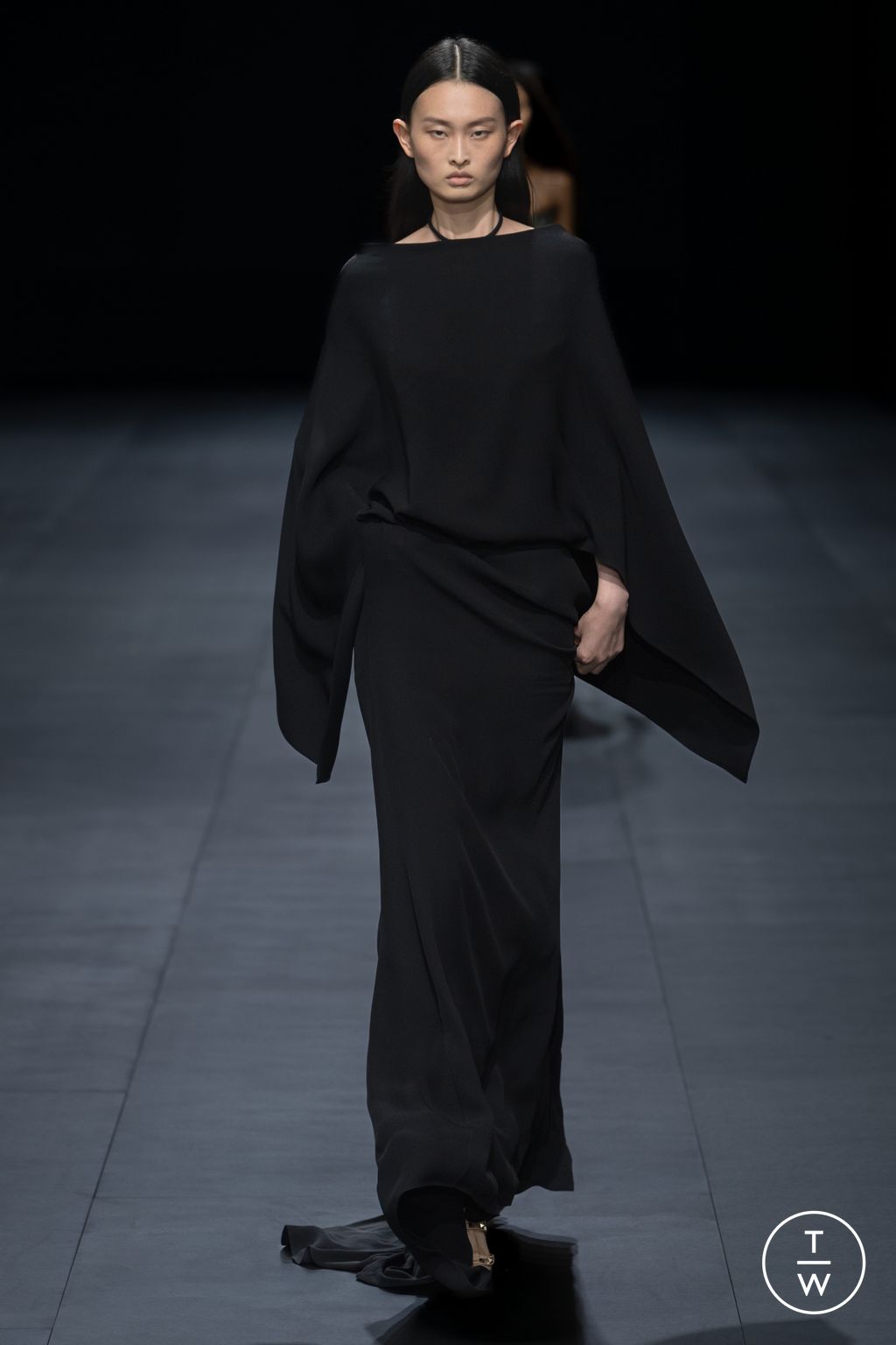 Fashion Week Paris Spring/Summer 2023 look 78 from the Valentino collection womenswear