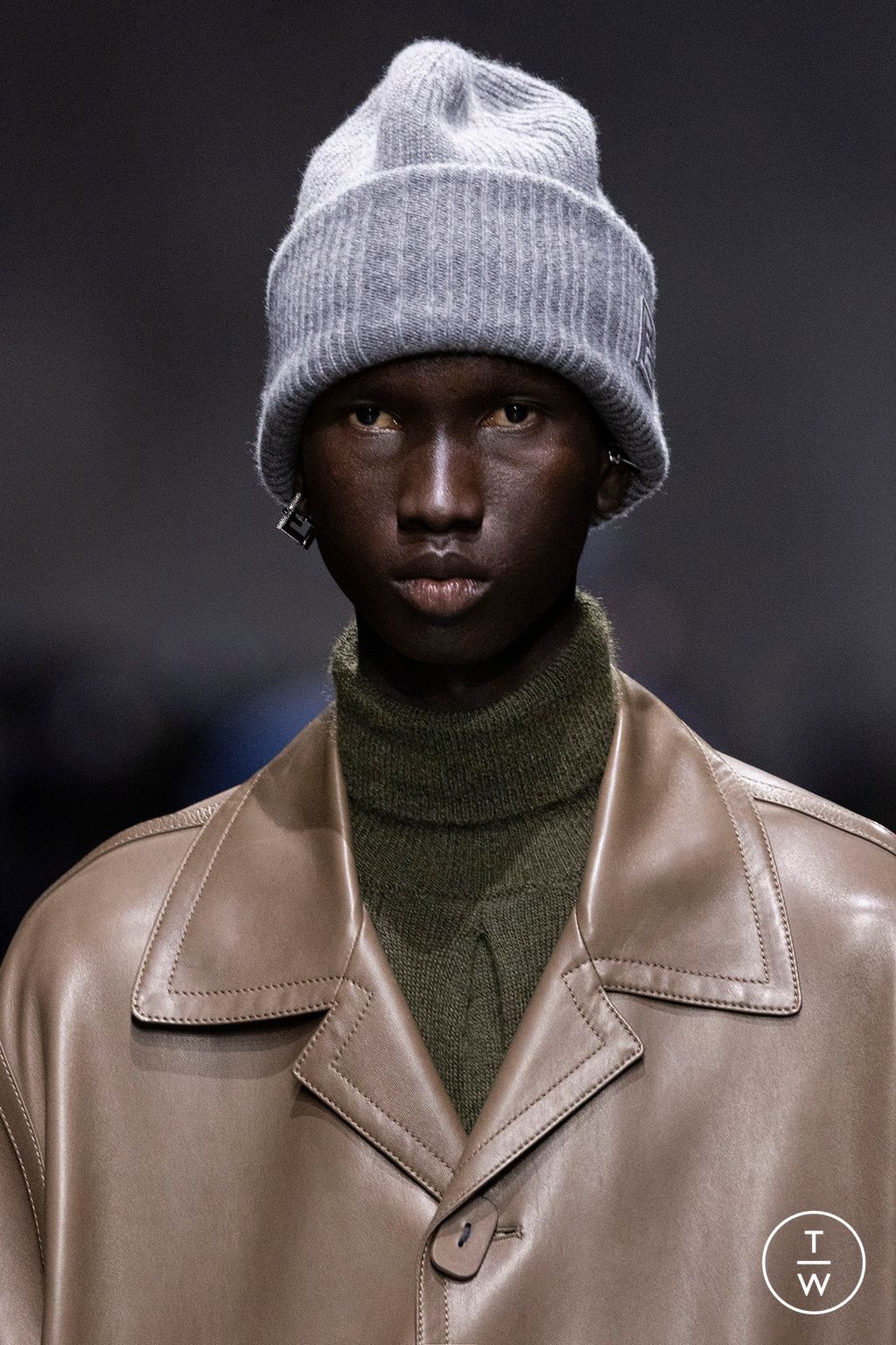 Fashion Week Paris Fall/Winter 2024 look 82 from the Fendi collection menswear accessories
