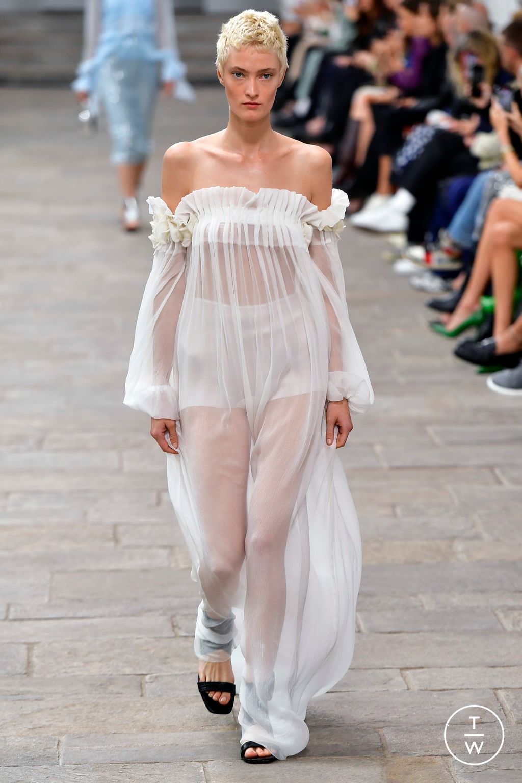Fashion Week Milan Spring/Summer 2023 look 15 from the Ermanno Scervino collection womenswear