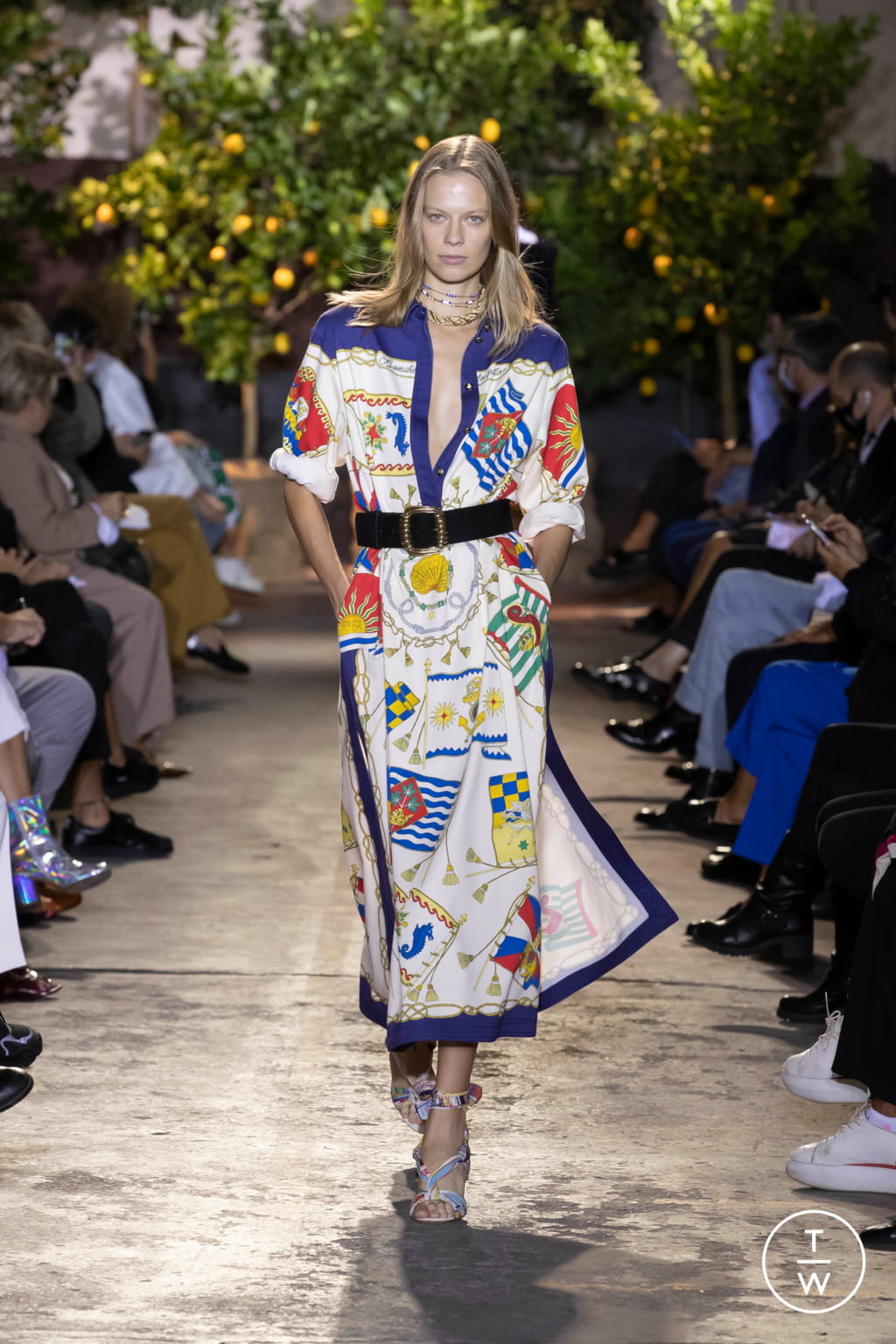 Fashion Week Milan Spring/Summer 2021 look 8 from the Etro collection 女装
