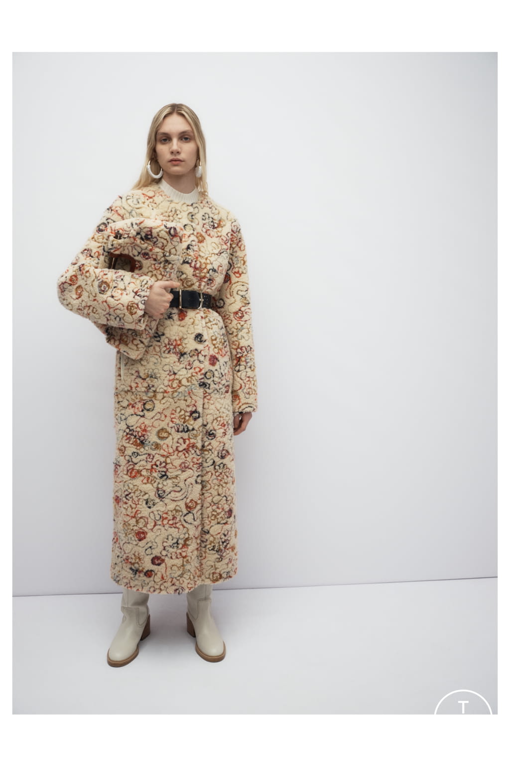 Fashion Week Paris Pre-Fall 2022 look 8 from the Chloé collection womenswear