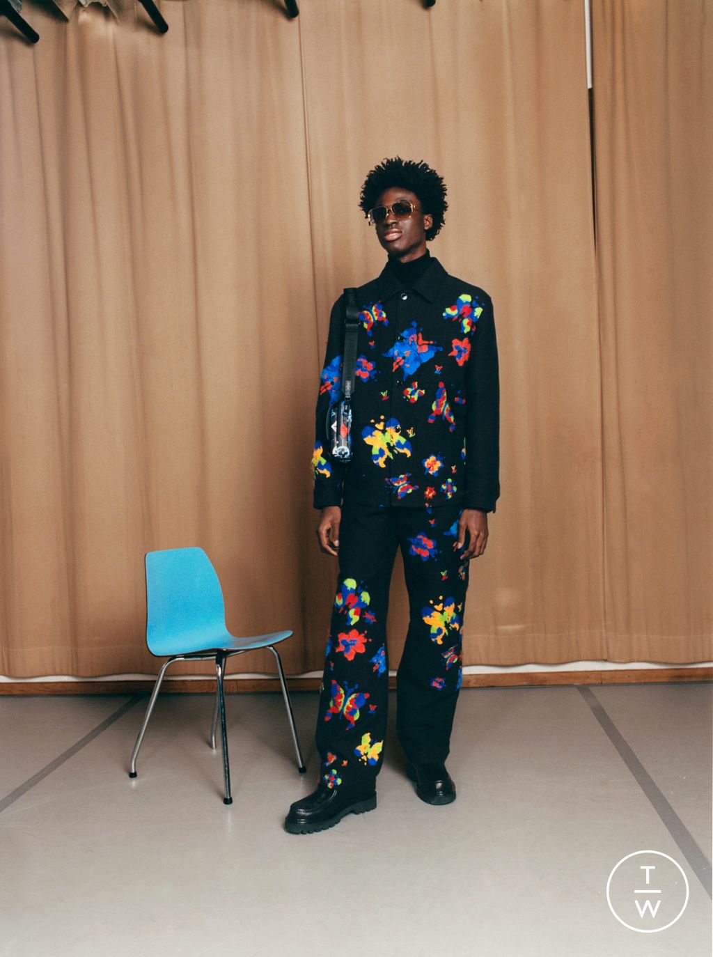 Fashion Week Paris Resort 2023 look 8 from the Louis Vuitton collection menswear