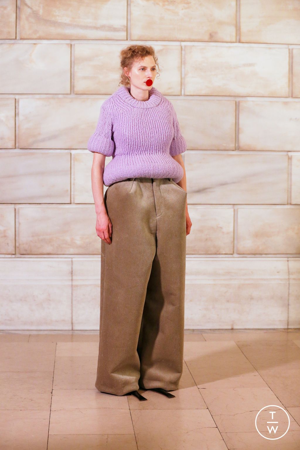 Fashion Week New York Spring/Summer 2025 look 8 from the Marc Jacobs collection womenswear