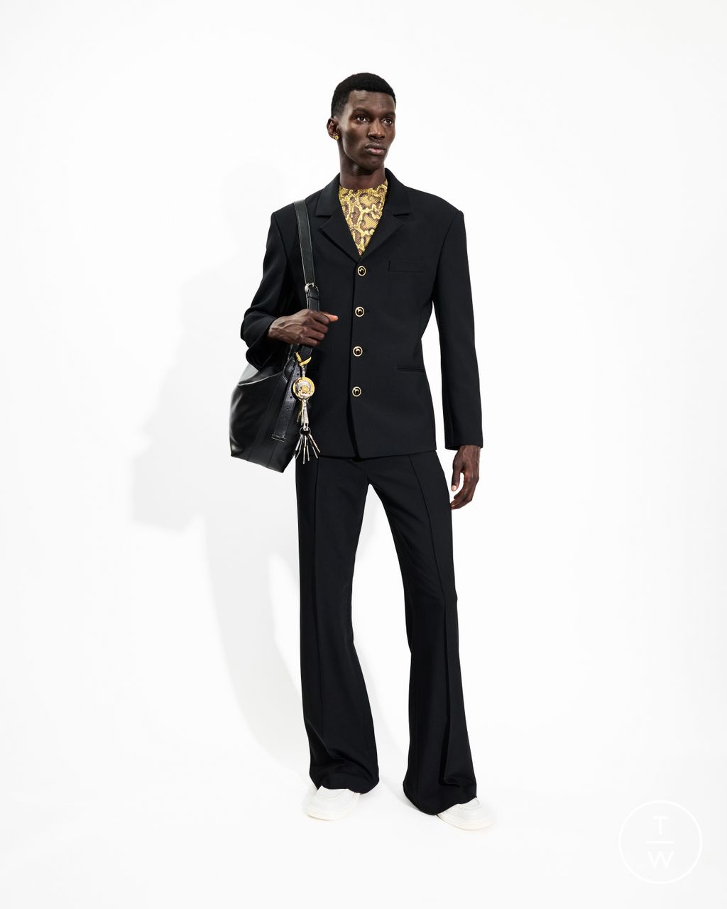 Fashion Week Paris Spring/Summer 2026 look 8 de la collection Marine Serre menswear