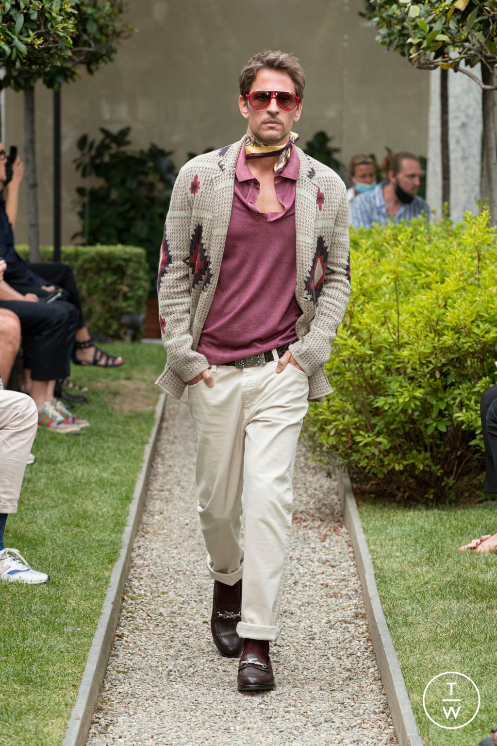 Fashion Week Milan Spring/Summer 2021 look 8 from the Etro collection menswear