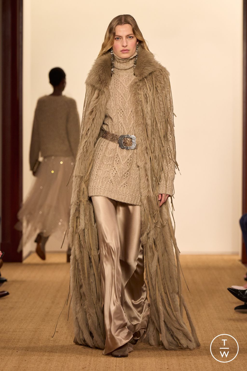 Fashion Week New York Fall/Winter 2024 look 8 from the Ralph Lauren collection womenswear