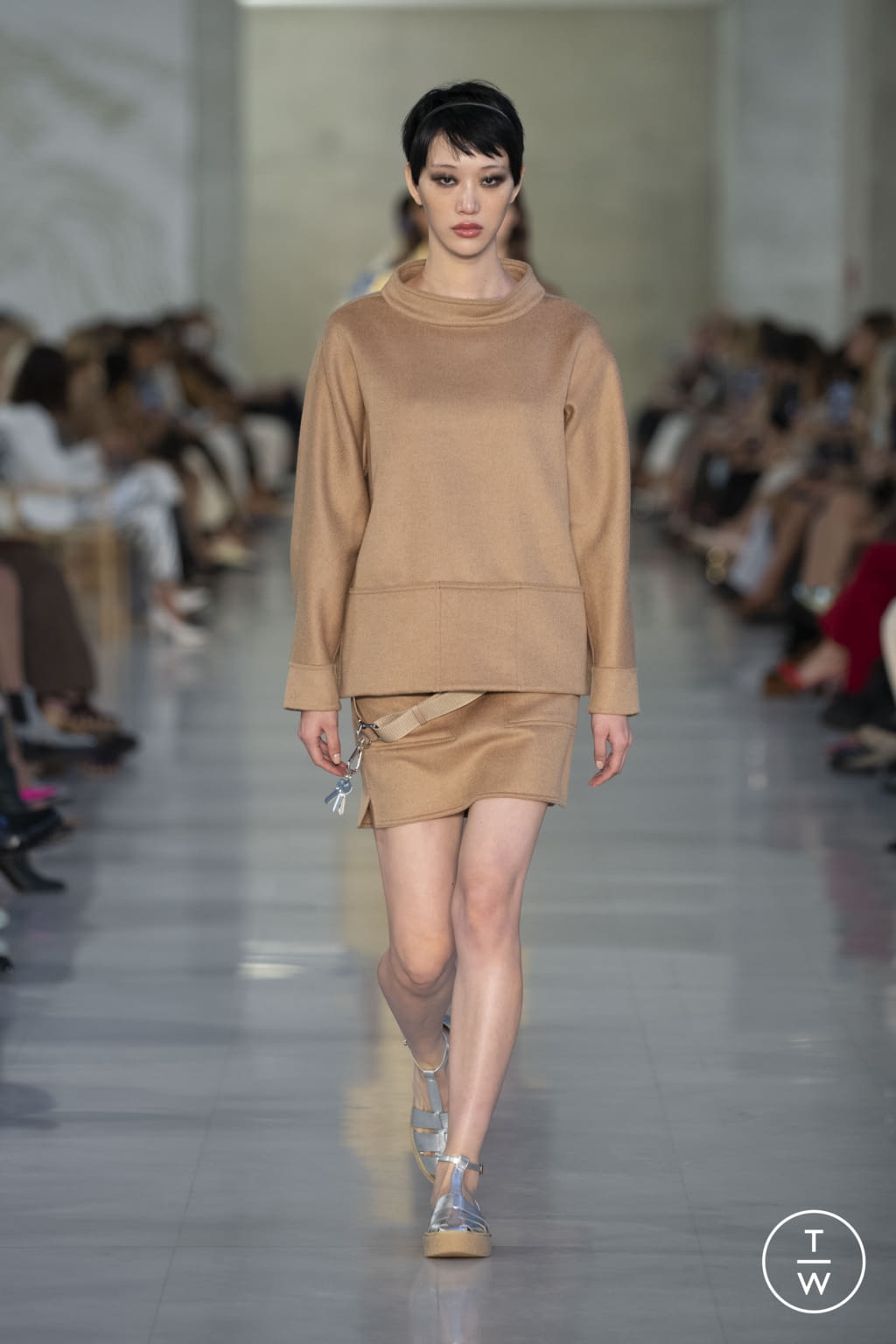 Fashion Week Milan Spring/Summer 2022 look 8 from the Max Mara collection 女装