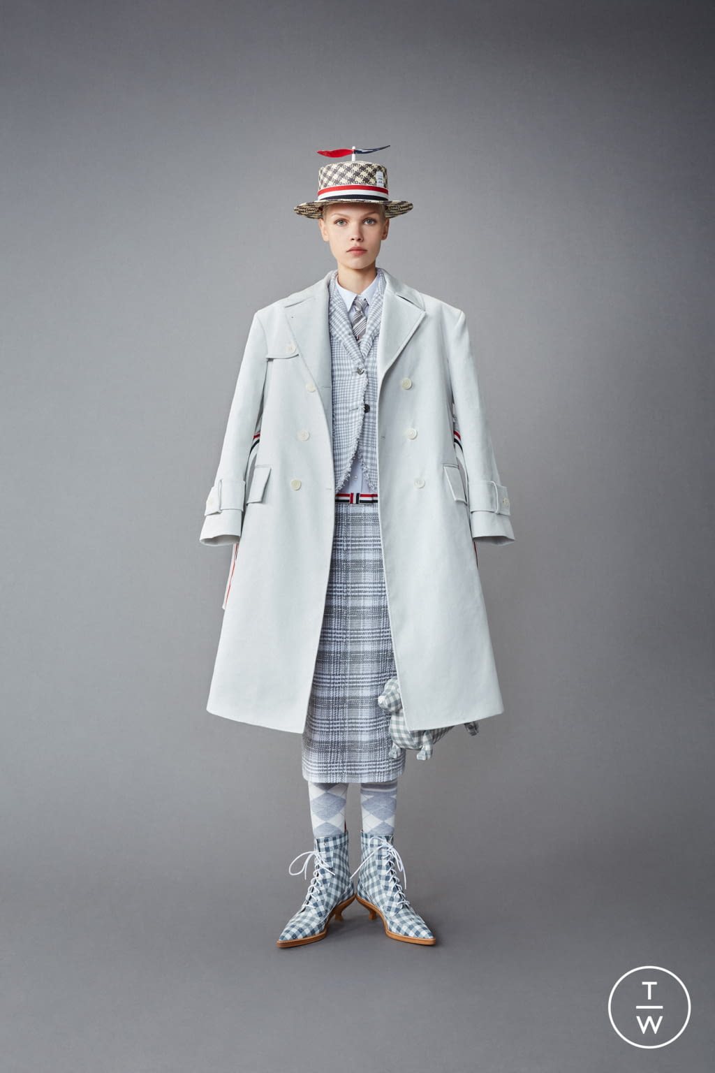 Fashion Week Paris Resort 2022 look 8 from the Thom Browne collection 女装