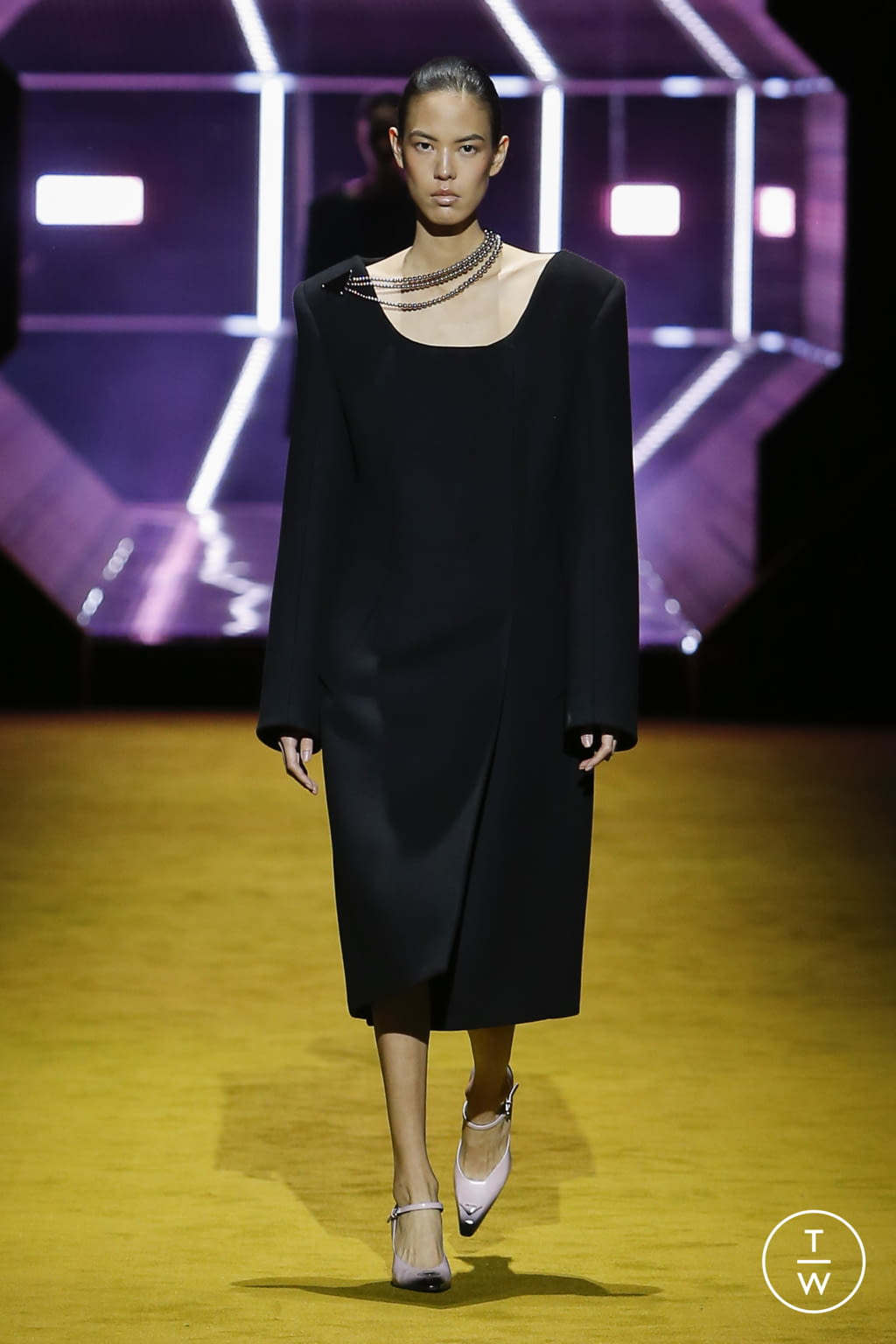 Fashion Week Milan Fall/Winter 2022 look 8 from the Prada collection 女装
