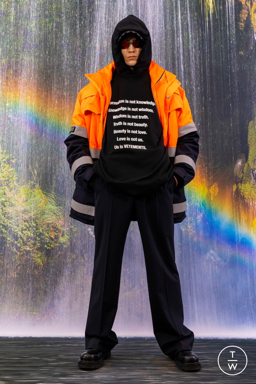 Fashion Week Paris Fall/Winter 2021 look 81 from the VETEMENTS collection 男装
