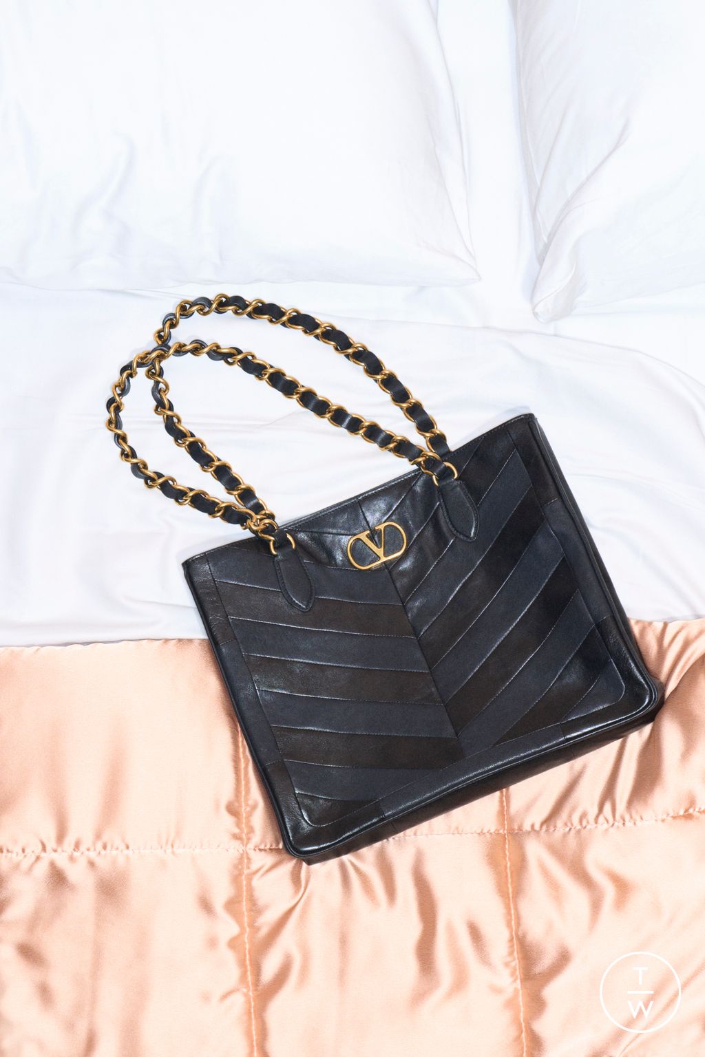 Fashion Week Paris Resort 2026 look 56 from the Valentino collection womenswear accessories