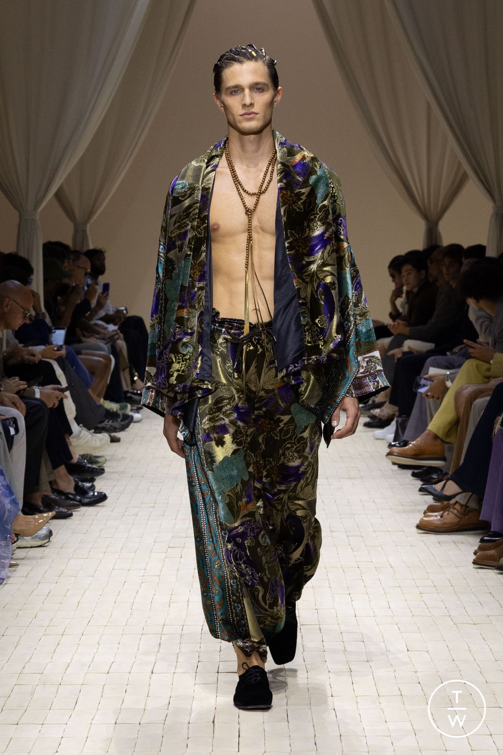 Fashion Week Milan Spring/Summer 2026 look 85 de la collection Emporio Armani menswear