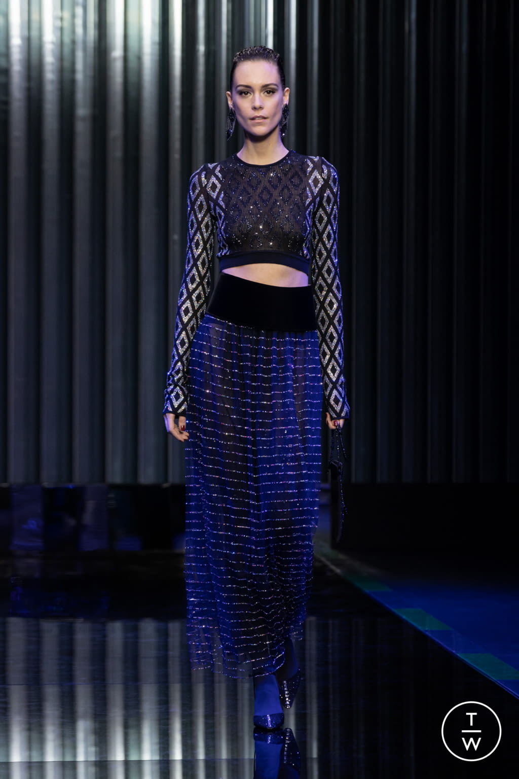 Fashion Week Milan Fall/Winter 2022 look 85 from the Giorgio Armani collection 女装