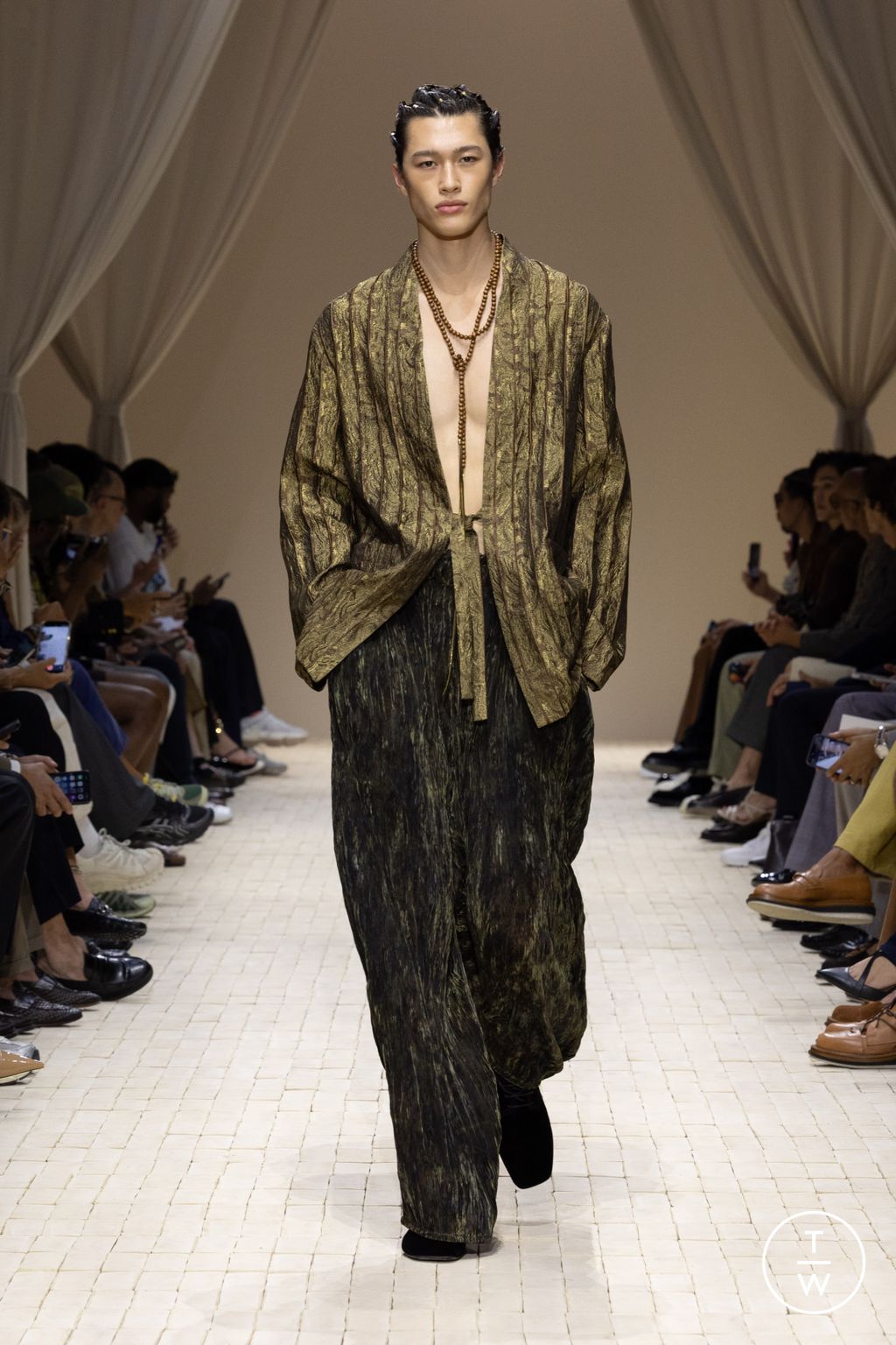 Fashion Week Milan Spring/Summer 2026 look 86 de la collection Emporio Armani menswear