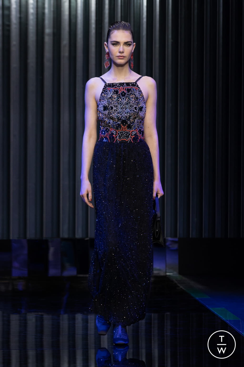 Fashion Week Milan Fall/Winter 2022 look 88 from the Giorgio Armani collection womenswear