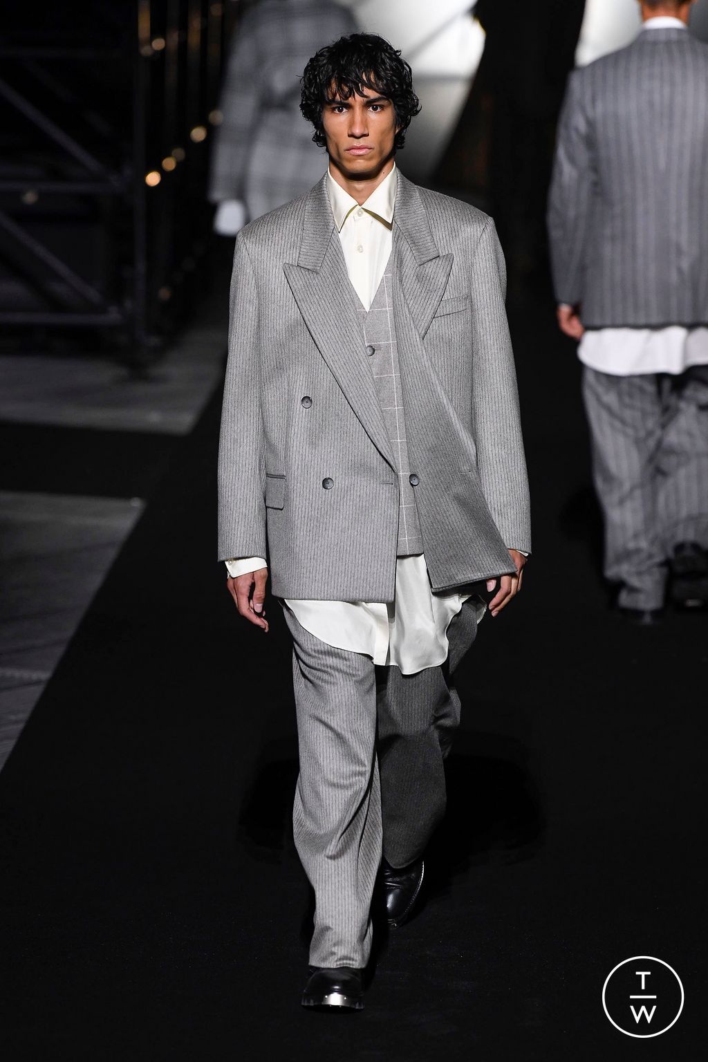 Fashion Week Milan Fall/Winter 2022 look 24 from the Boss collection 女装