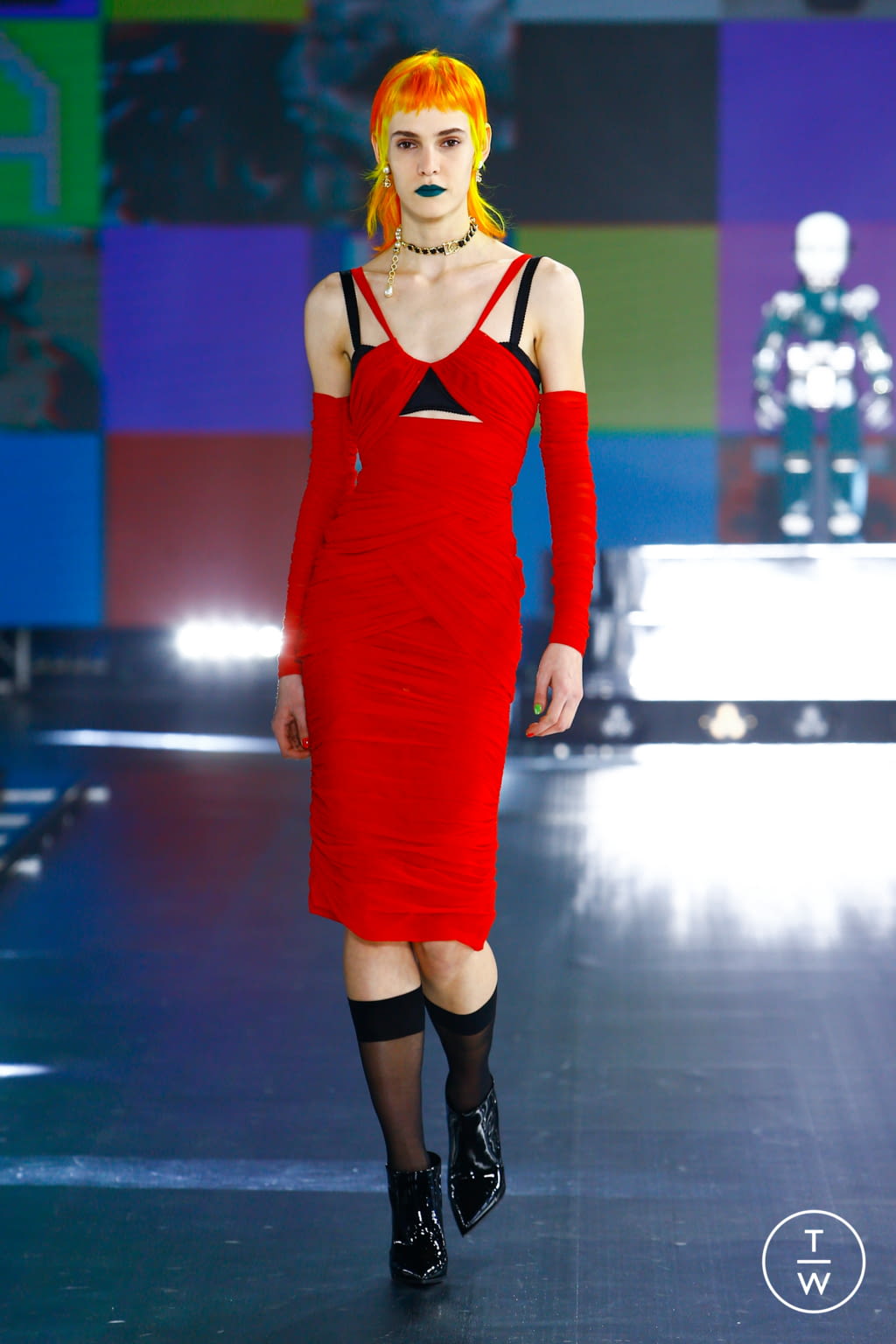 Fashion Week Milan Fall/Winter 2021 look 97 de la collection Dolce & Gabbana womenswear