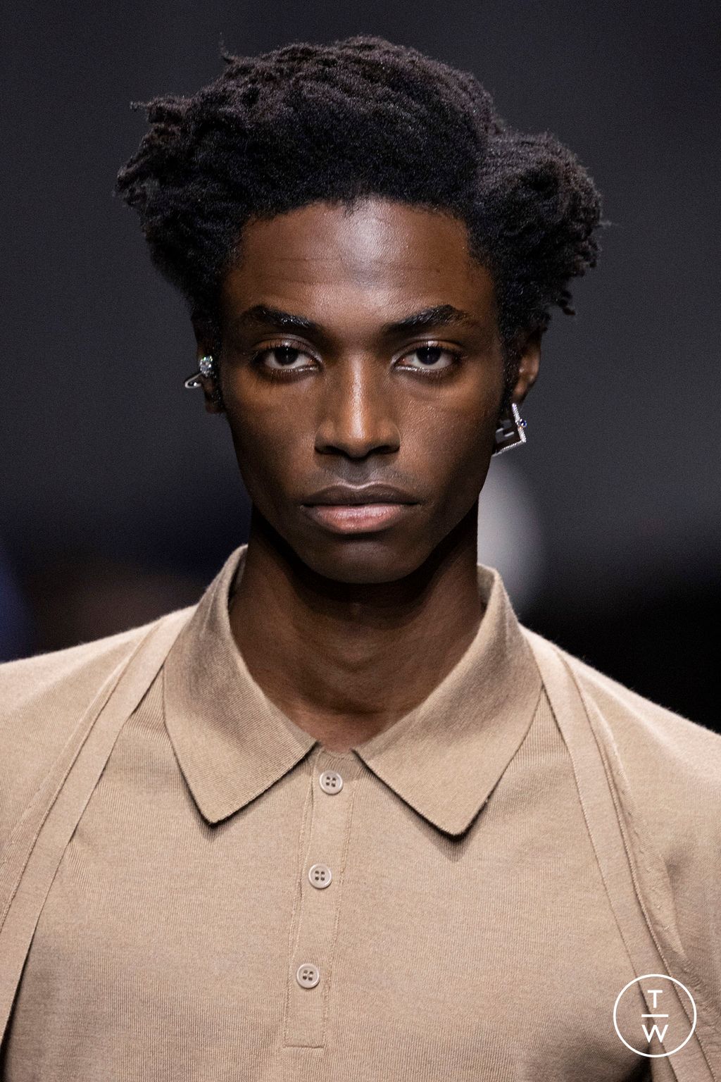 Fashion Week Paris Fall/Winter 2024 look 99 from the Fendi collection menswear accessories