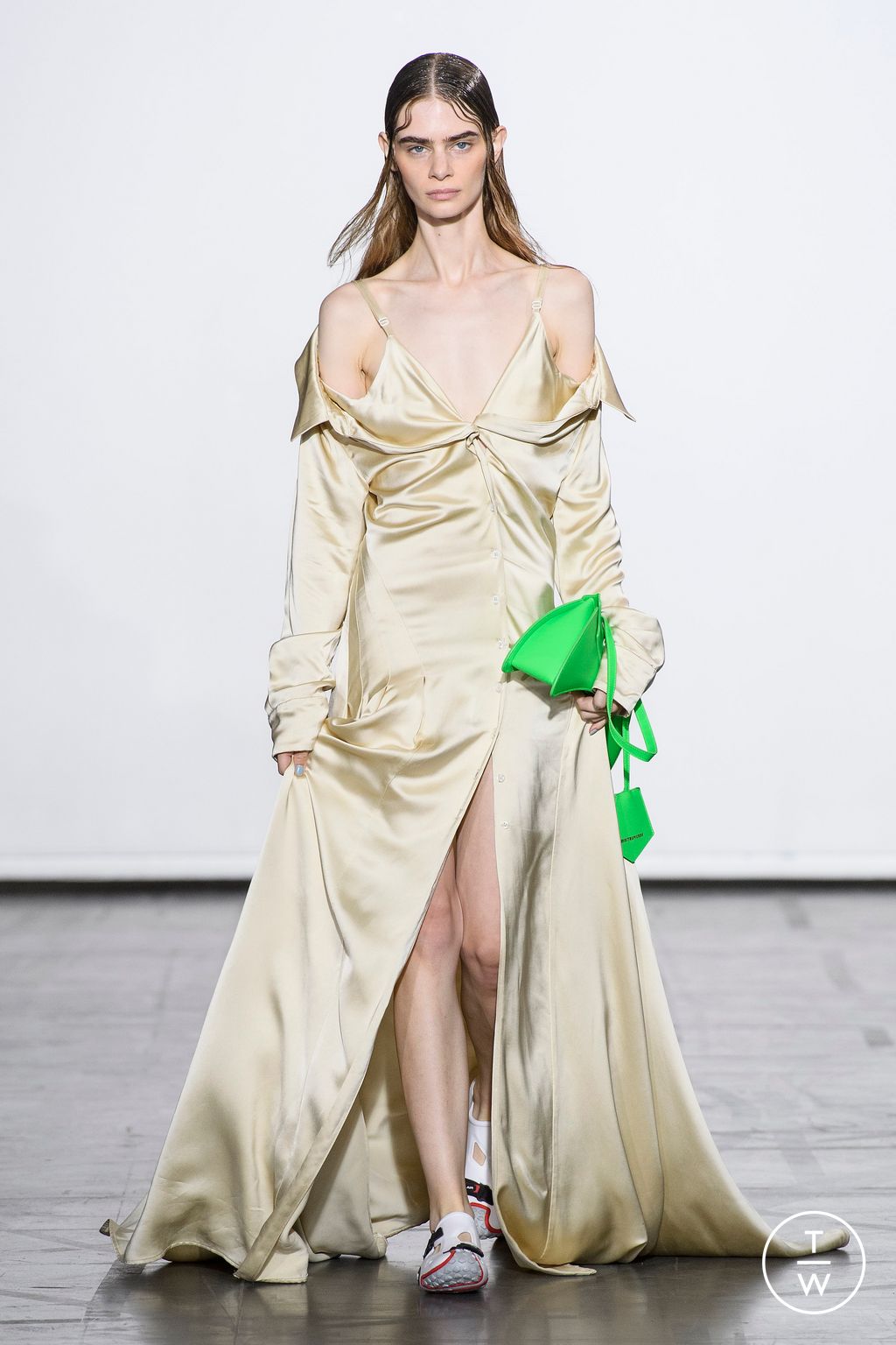 Fashion Week Paris Spring/Summer 2023 look 7 from the Maitrepierre collection womenswear