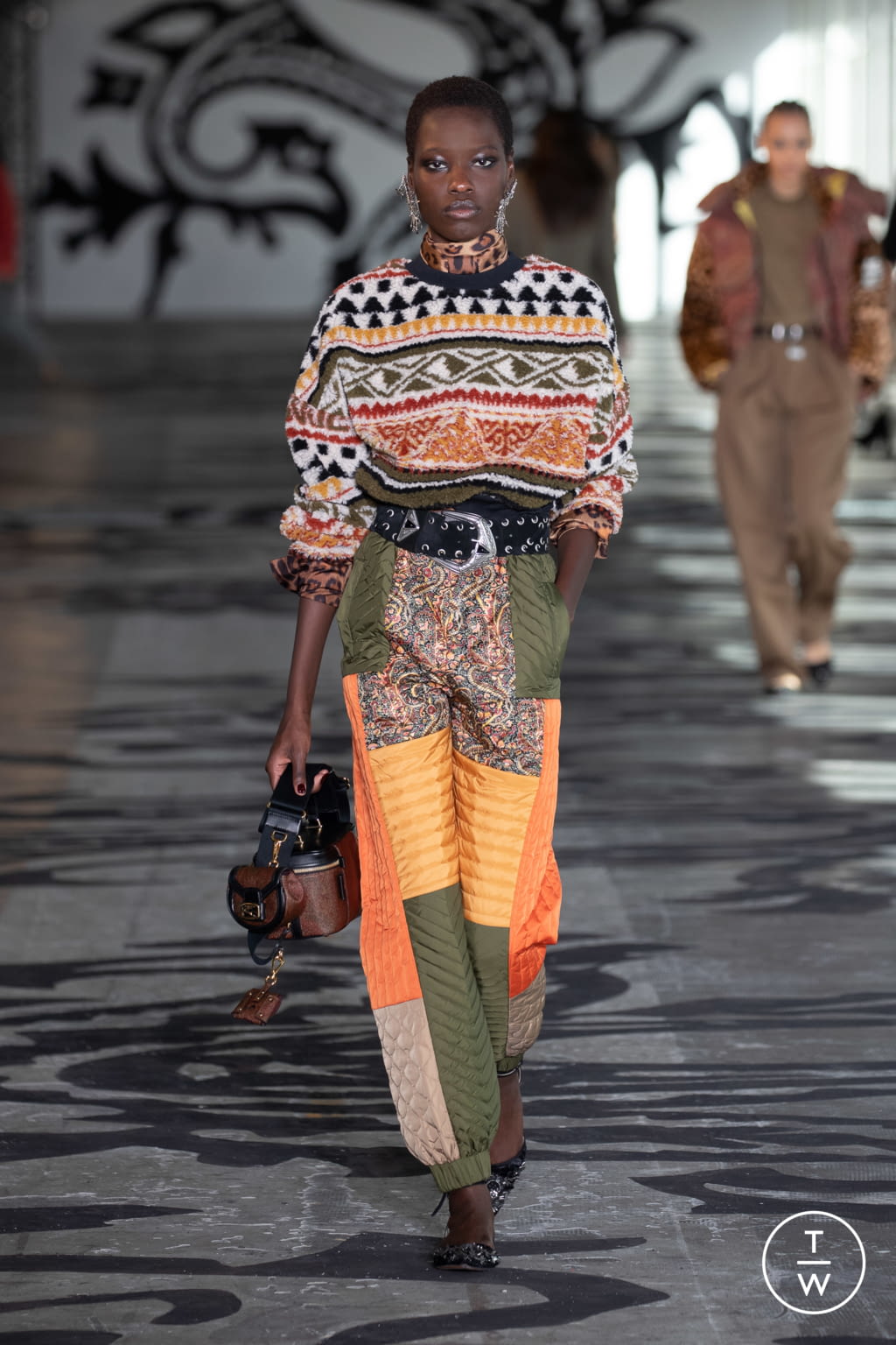 Fashion Week Milan Fall/Winter 2021 look 9 from the Etro collection womenswear