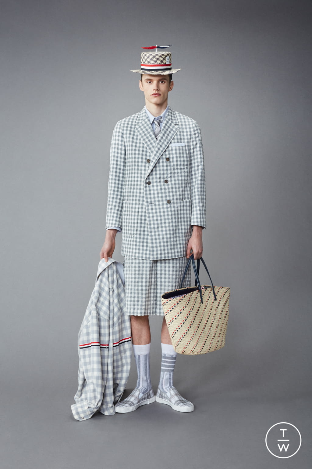 Fashion Week Paris Resort 2022 look 9 from the Thom Browne collection menswear