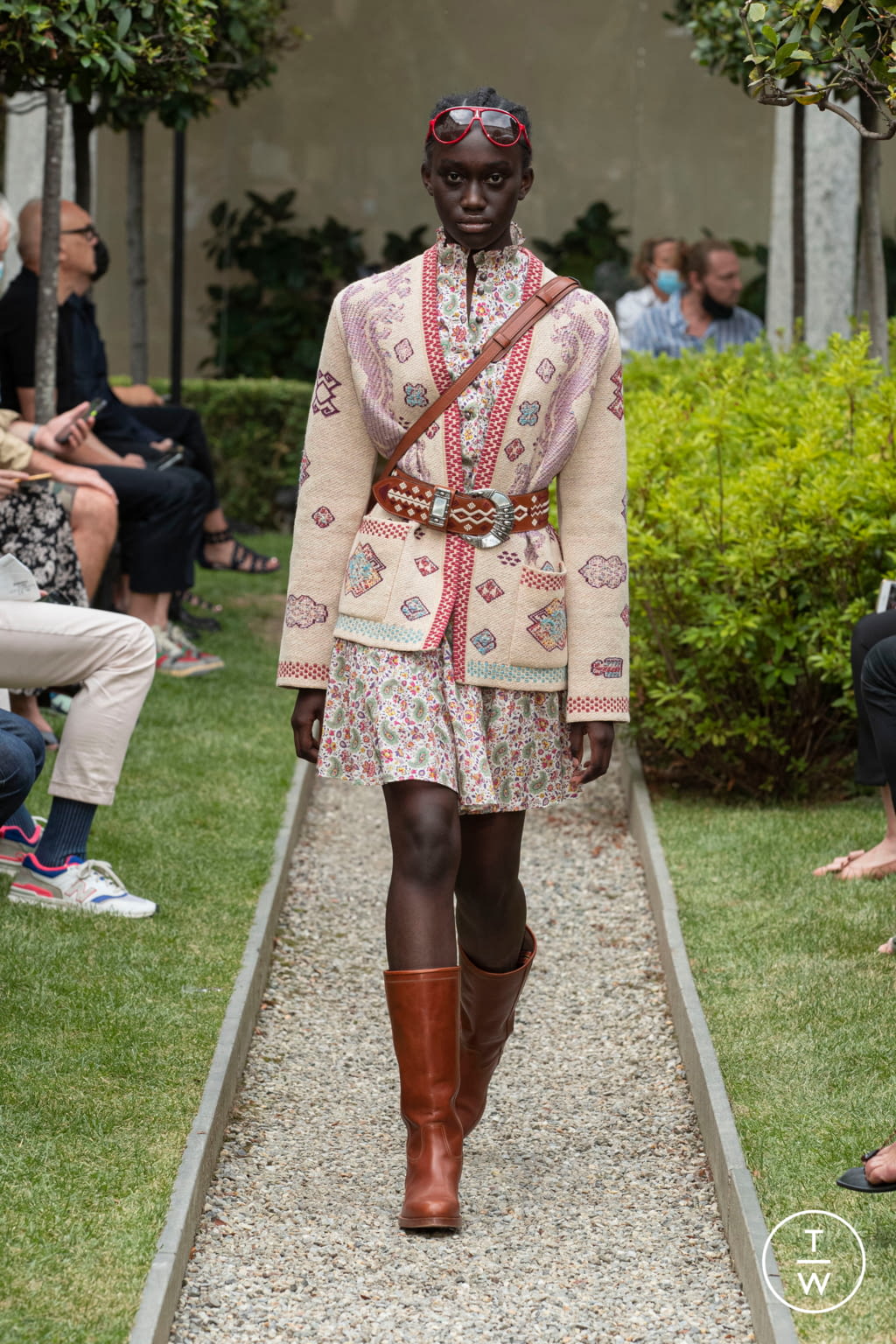 Fashion Week Milan Spring/Summer 2021 look 9 from the Etro collection 男装