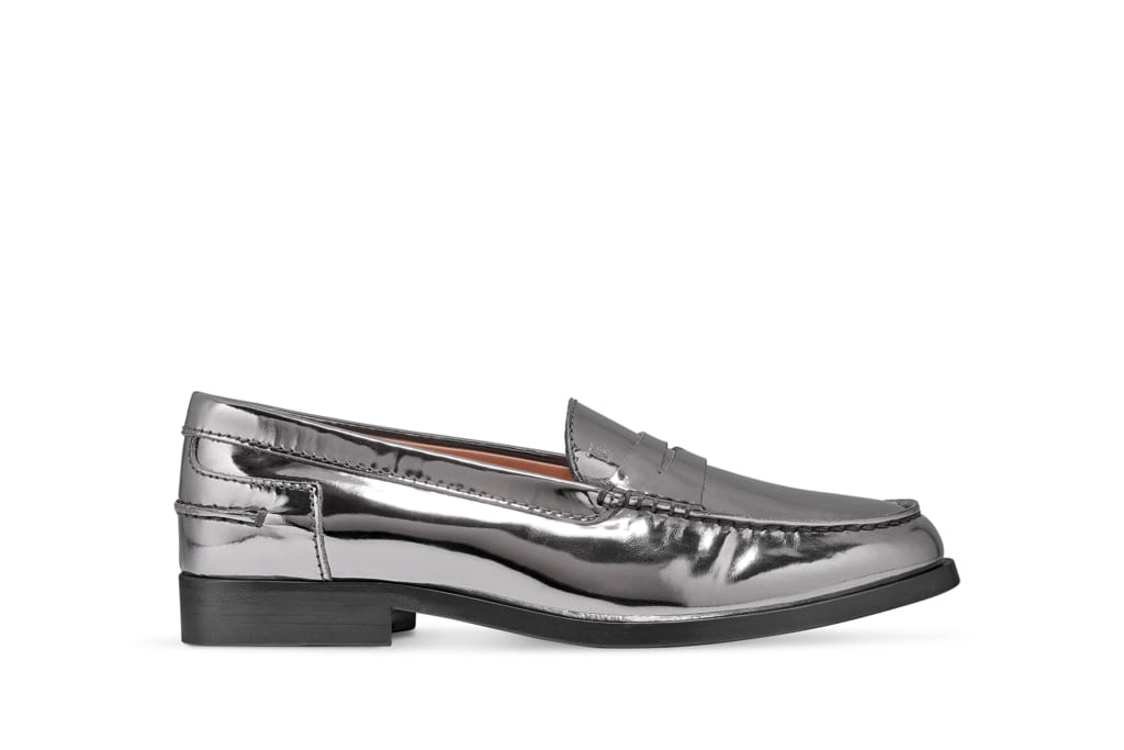 Fashion Week Milan Spring/Summer 2020 look 24 from the Tod's collection womenswear accessories