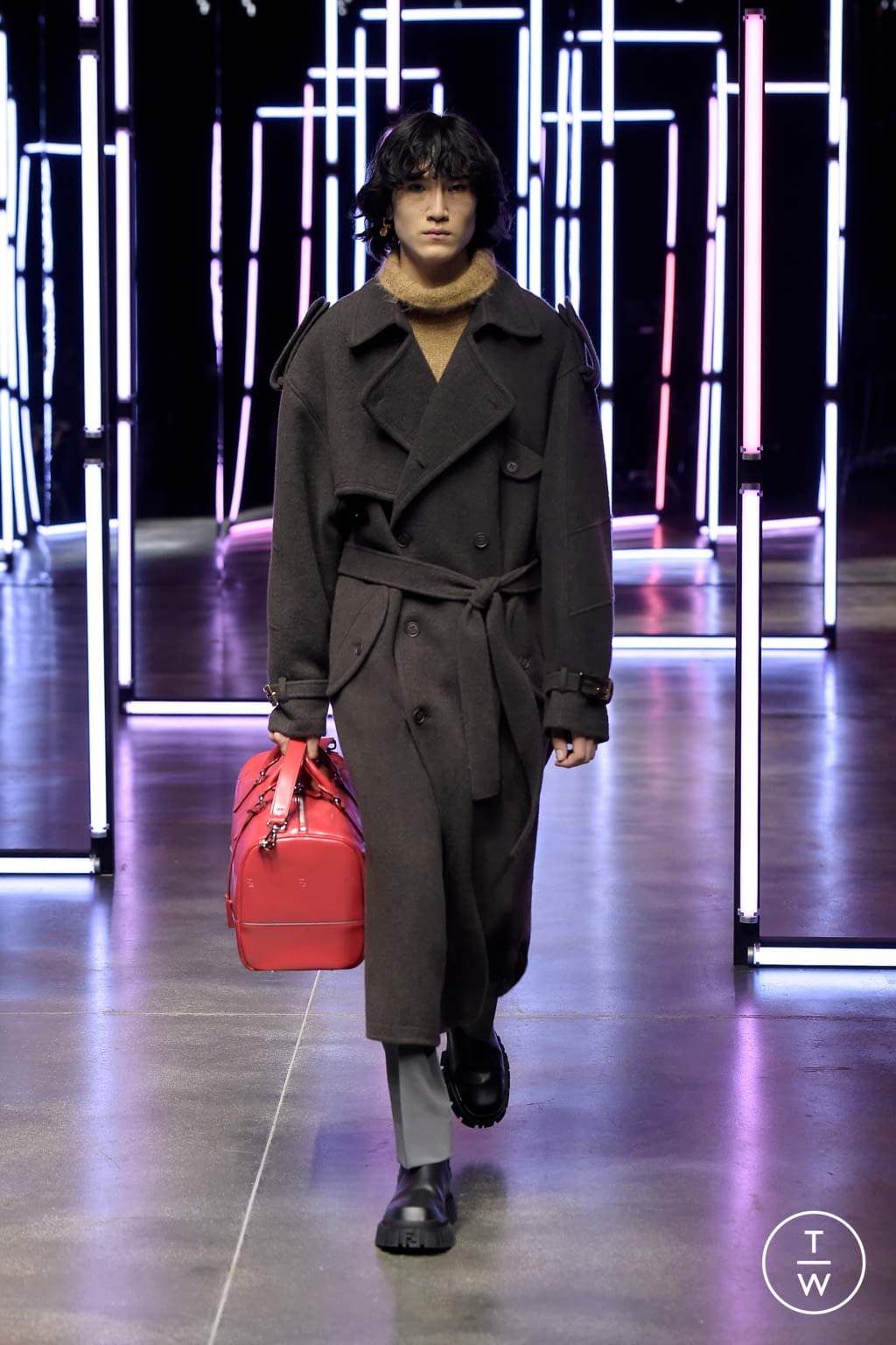Fashion Week Milan Fall/Winter 2021 look 9 de la collection Fendi menswear