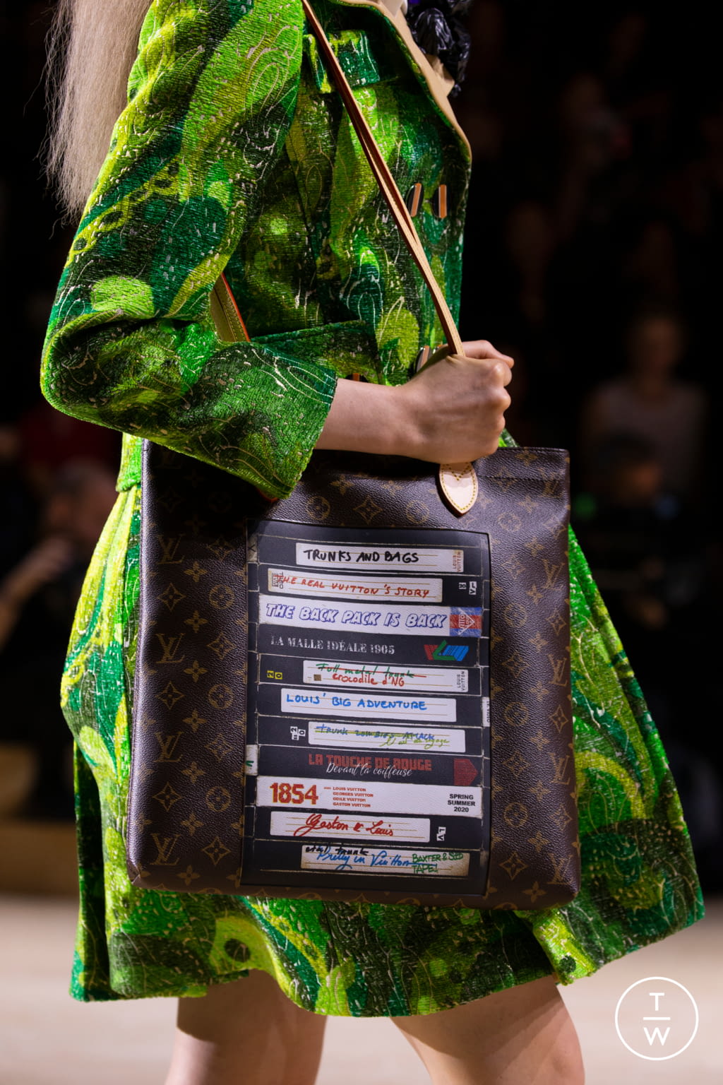 Fashion Week Paris Spring/Summer 2020 look 9 from the Louis Vuitton collection womenswear accessories