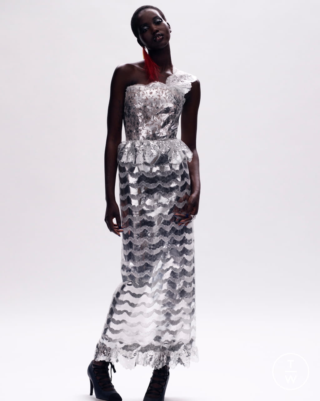 Fashion Week Paris Fall/Winter 2020 look 9 de la collection Chanel couture