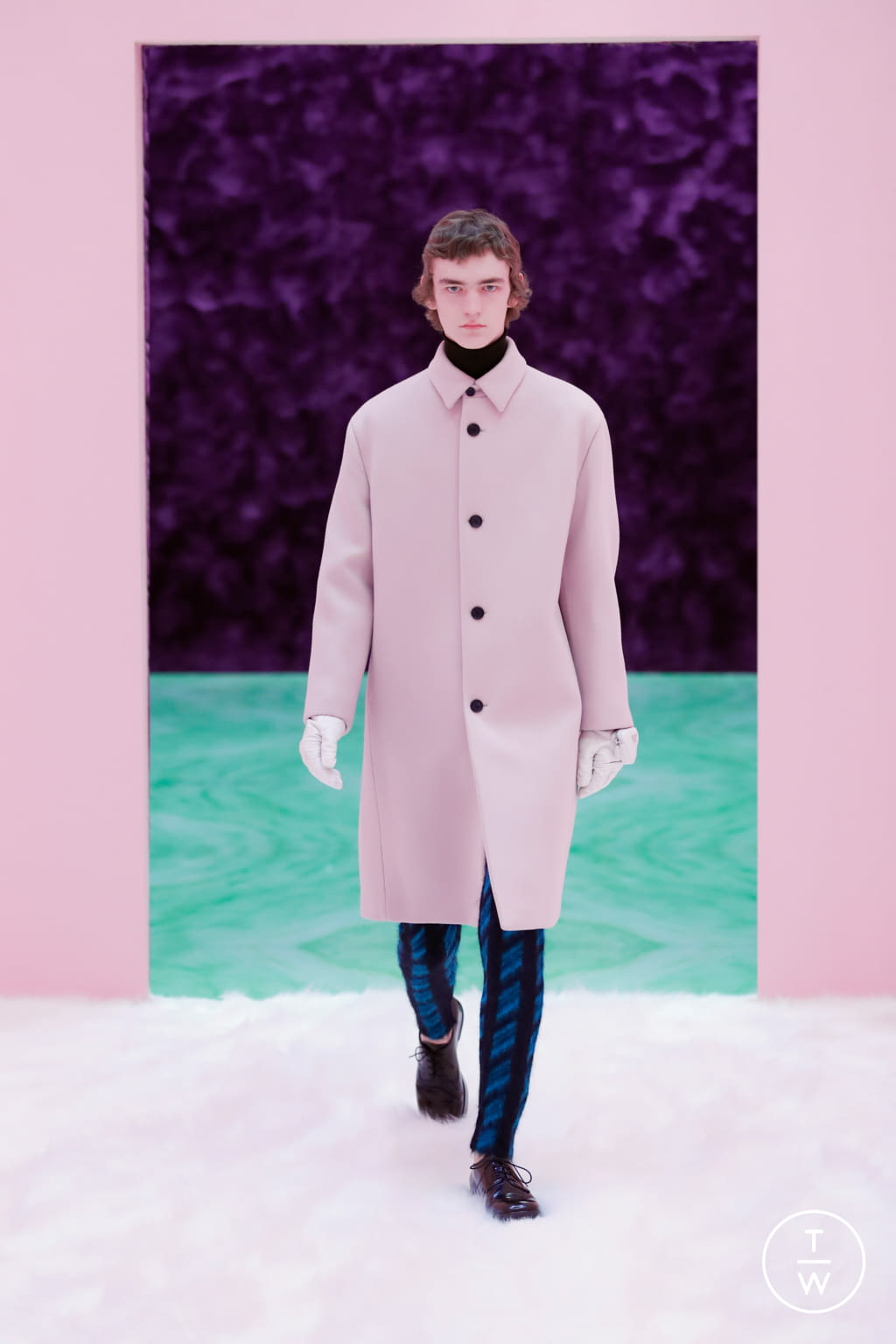 Fashion Week Milan Fall/Winter 2021 look 9 from the Prada collection menswear