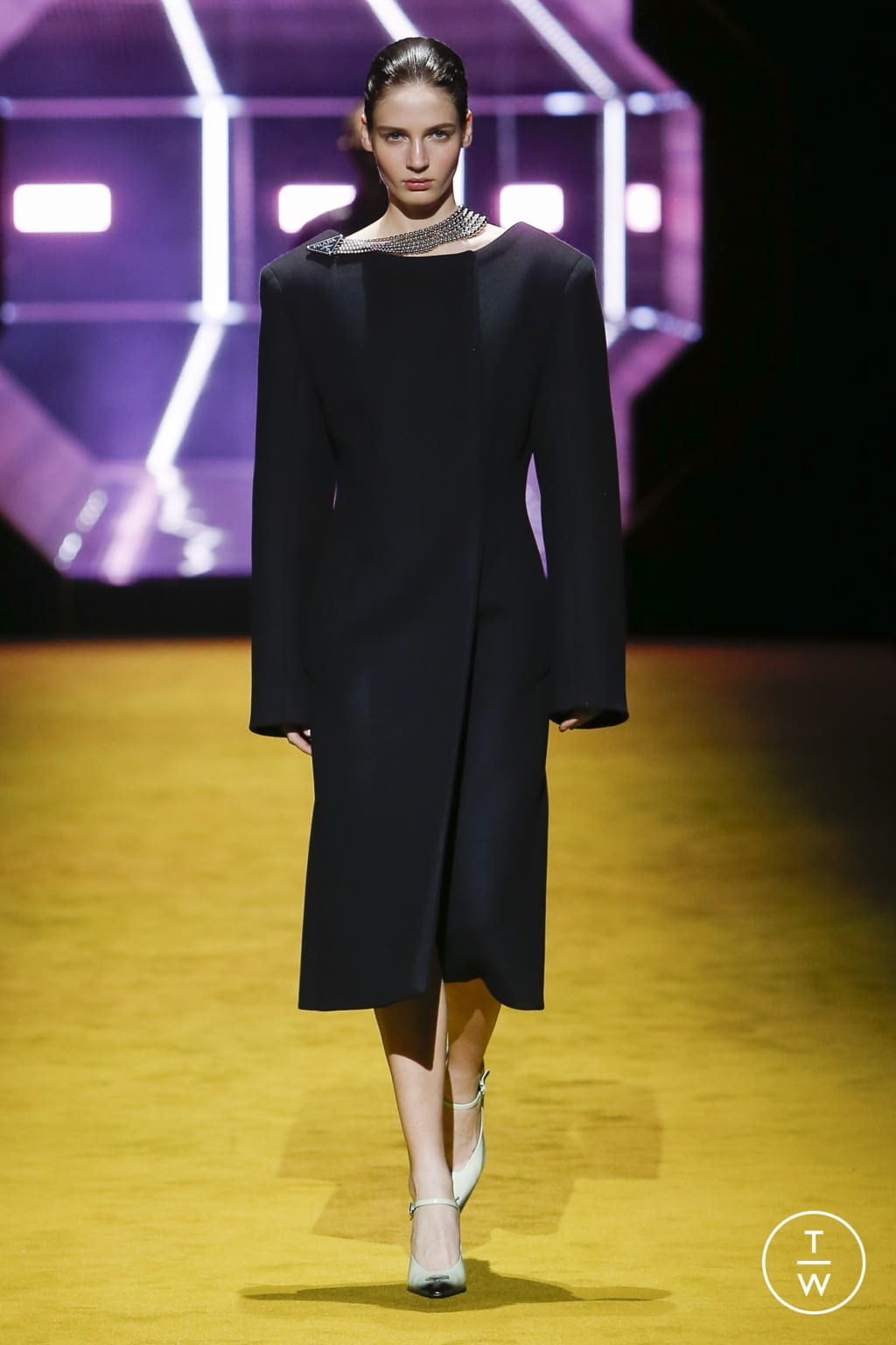 Fashion Week Milan Fall/Winter 2022 look 9 de la collection Prada womenswear