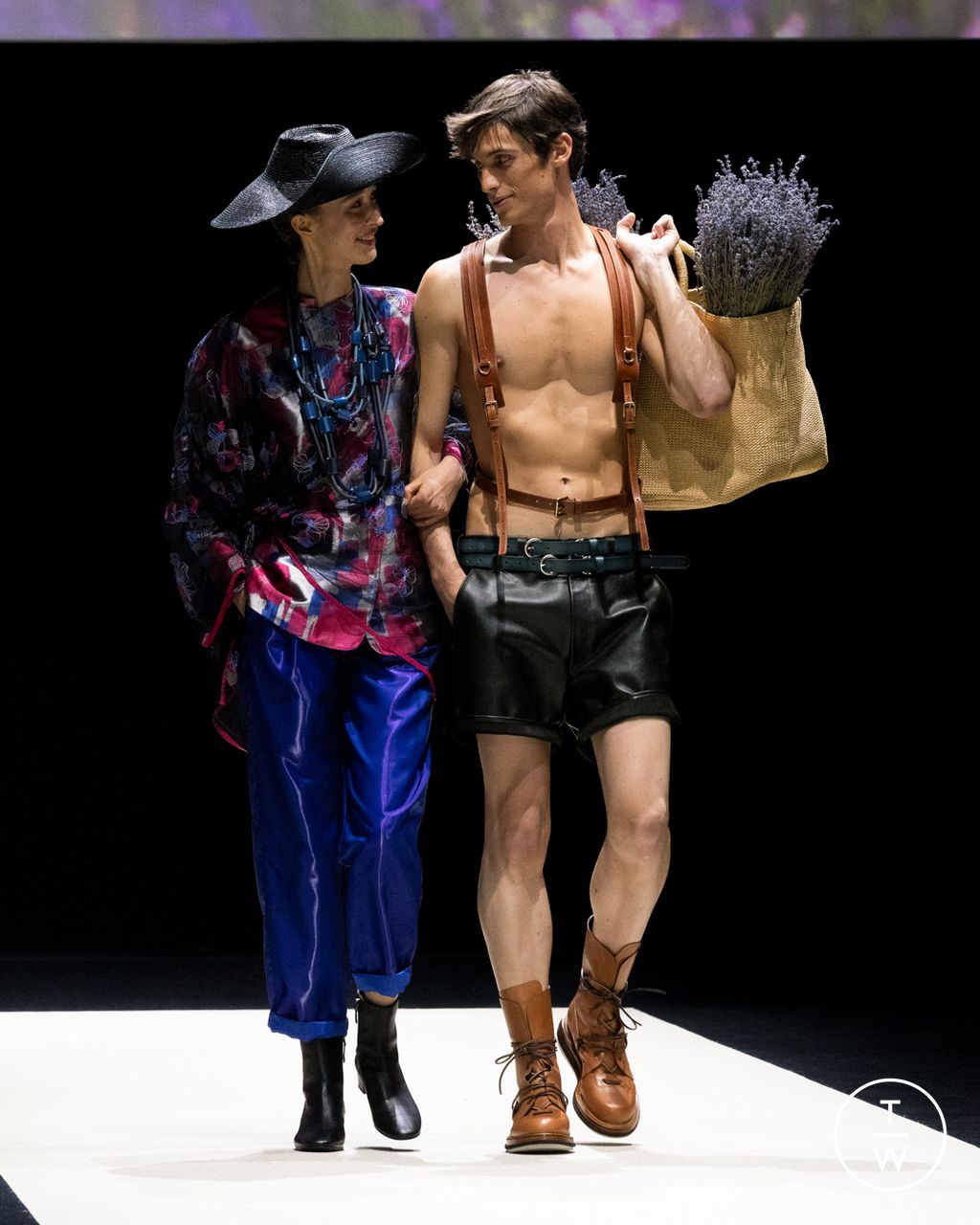 Fashion Week Milan Spring/Summer 2025 look 90 from the Emporio Armani collection menswear