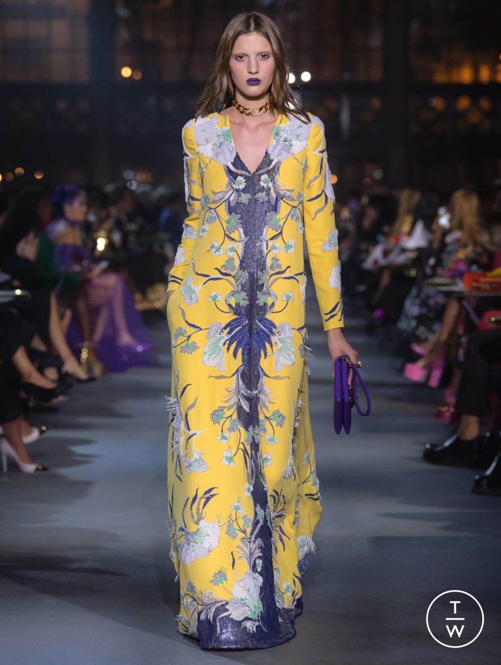 Fashion Week Paris Spring/Summer 2022 look 92 de la collection Valentino womenswear