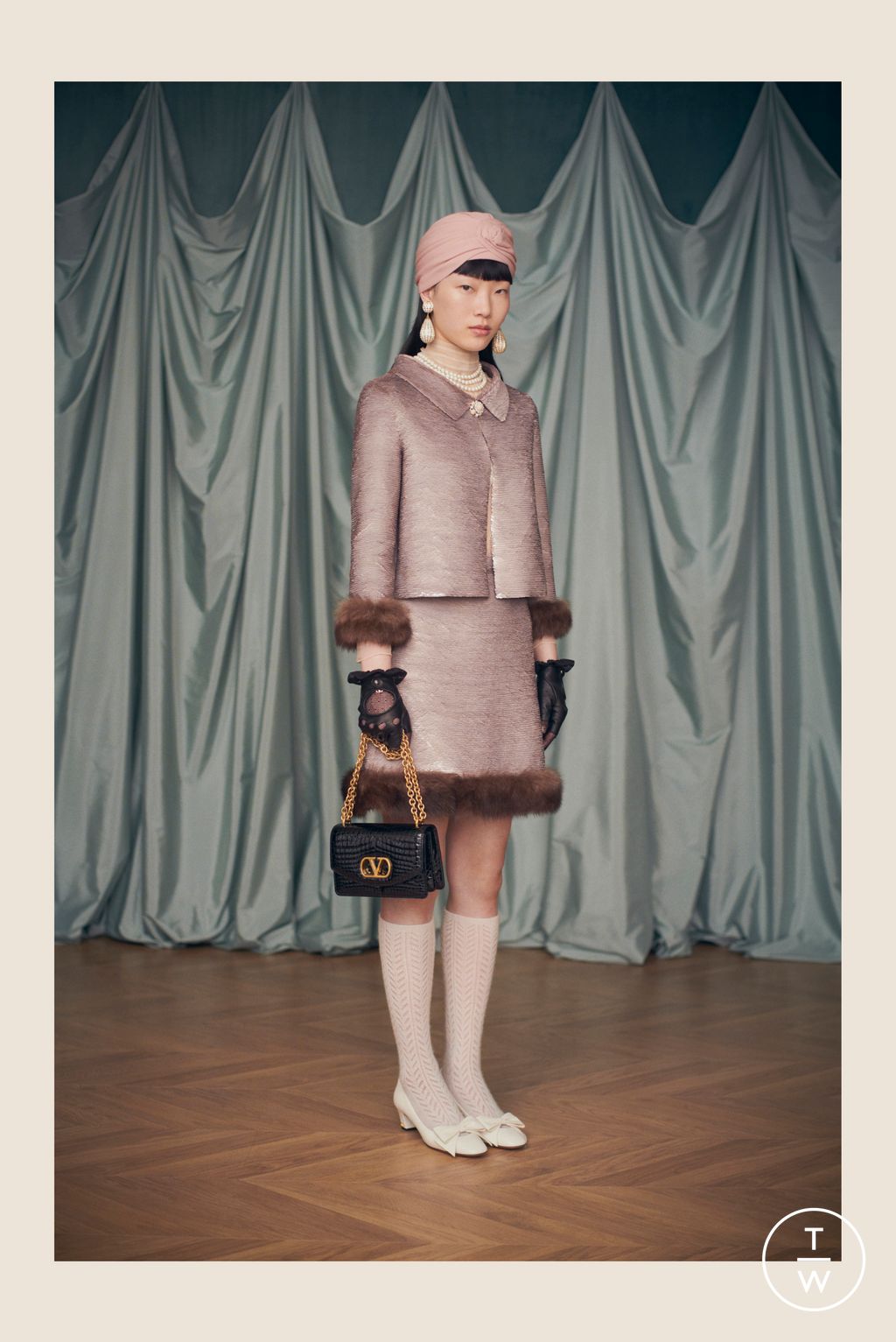 Fashion Week Paris Resort 2025 look 91 de la collection Valentino womenswear