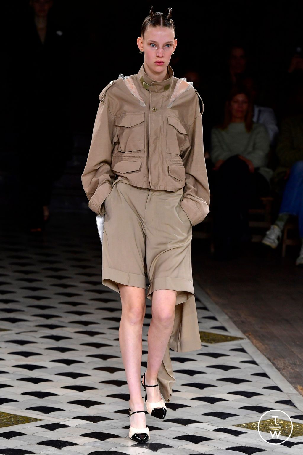Fashion Week Paris Spring/Summer 2023 look 30 from the Undercover collection womenswear