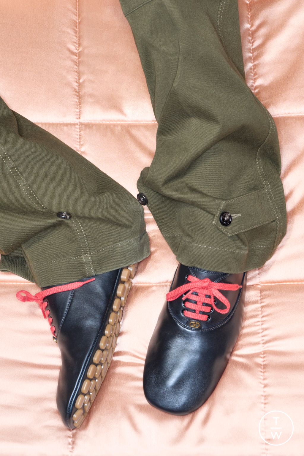 Fashion Week Paris Resort 2026 look 63 from the Valentino collection womenswear accessories