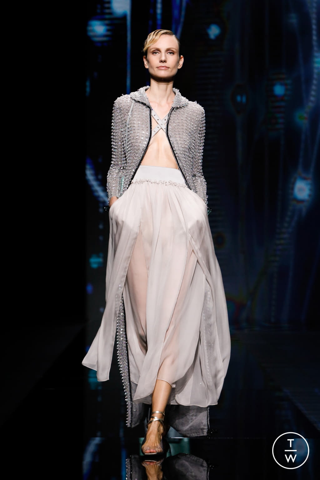 Fashion Week Milan Spring/Summer 2021 look 95 from the Giorgio Armani collection 女装