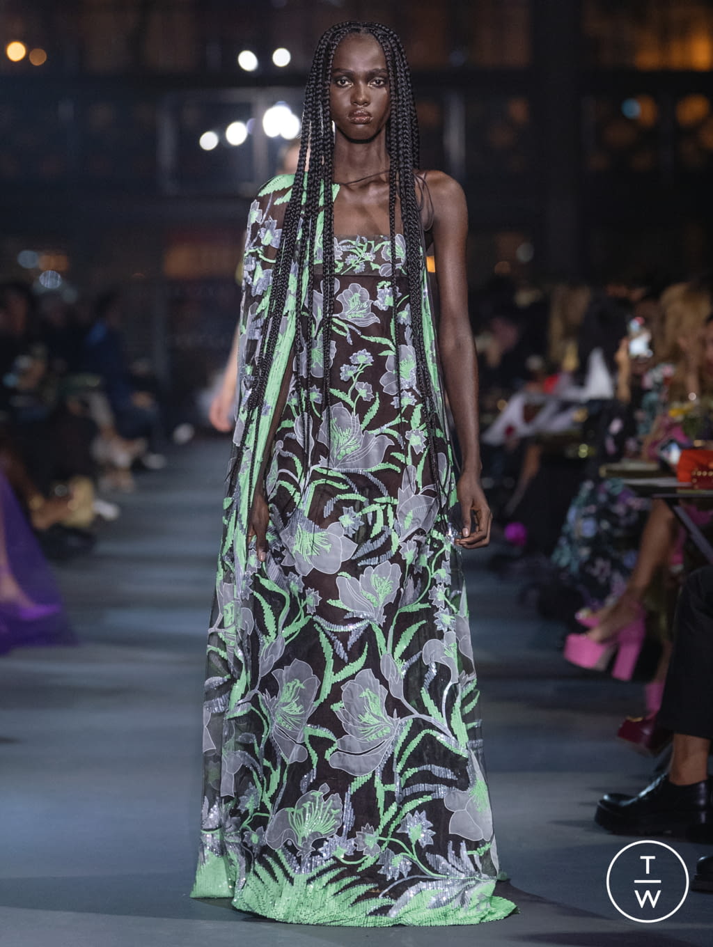 Fashion Week Paris Spring/Summer 2022 look 95 from the Valentino collection womenswear